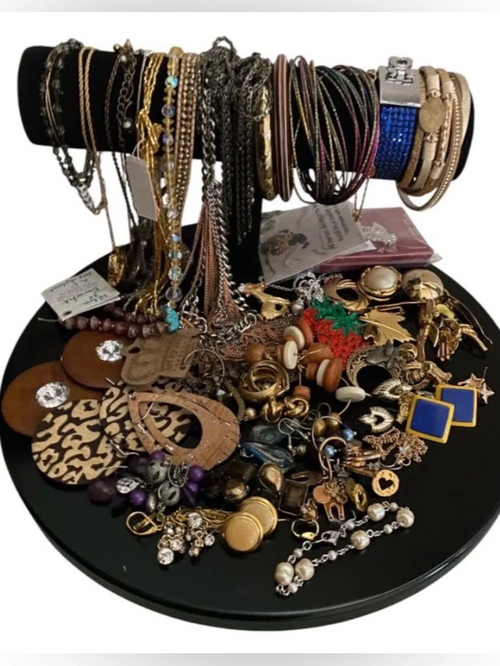 80 piece mixed jewelry lot(RESERVED) - Picture 4 of 4